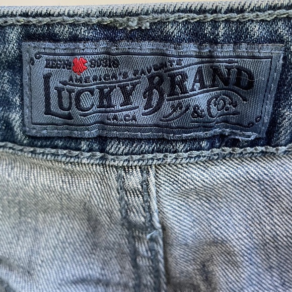 Lucky Brand Two-Tone Airy Denim - Picture 9 of 9